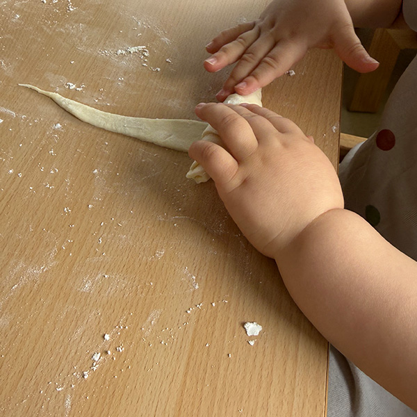 Activite Tour Eiffel Bouchons Enfant Saint Sulpice 04