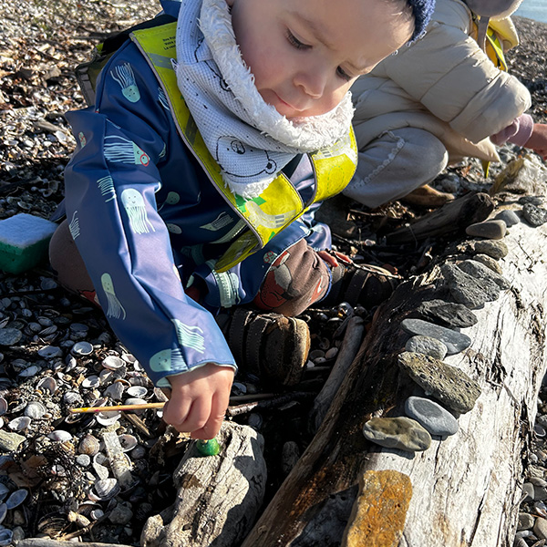 Peinture Eau Pierres Enfants Lac Saint Sulpice 6sens 03