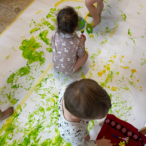 Peinture Pieds Prairie Printemps Enfants Saint Sulpice 07