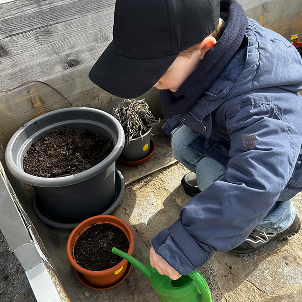 Potager Sensoriel Creche 6 Sens Saint Sulpice 05