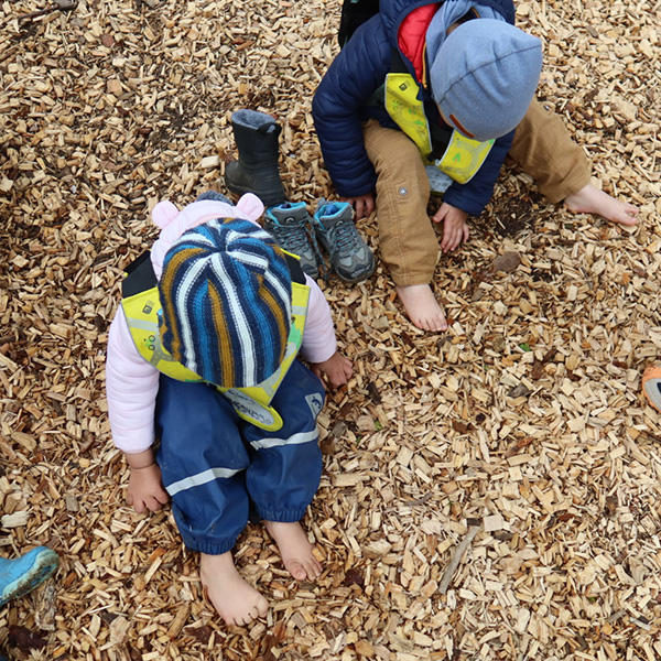 Exploration Pieds Nus Foret Enfants 6sens 05