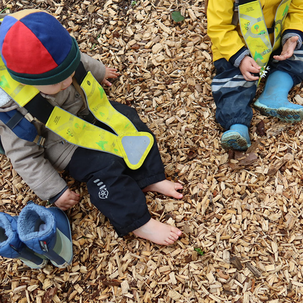 Exploration Pieds Nus Foret Enfants 6sens 06